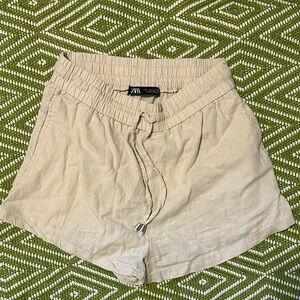 Zara Women's High Waist Beige Shorts